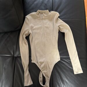 Fashion Nova Kids Beige Long Sleeve Bodysuit